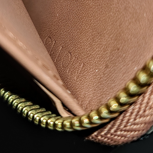 Louis Vuitton Zip wallet - Picture 9 of 9